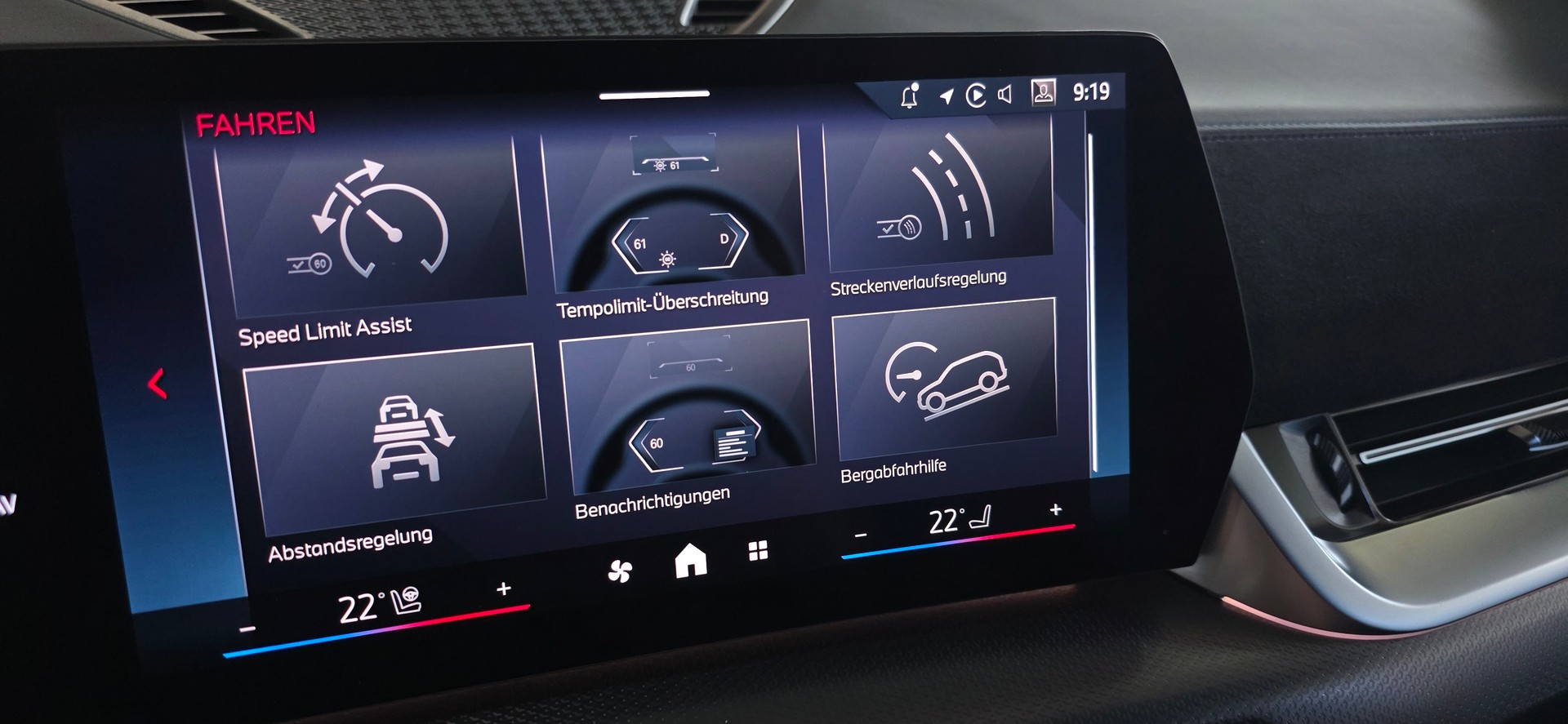 BMW X2 xDrive M35i *360°Kamera*ACC*Sitz-&Lenkradheizung*CarPlay&AndroidAuto*-image-20