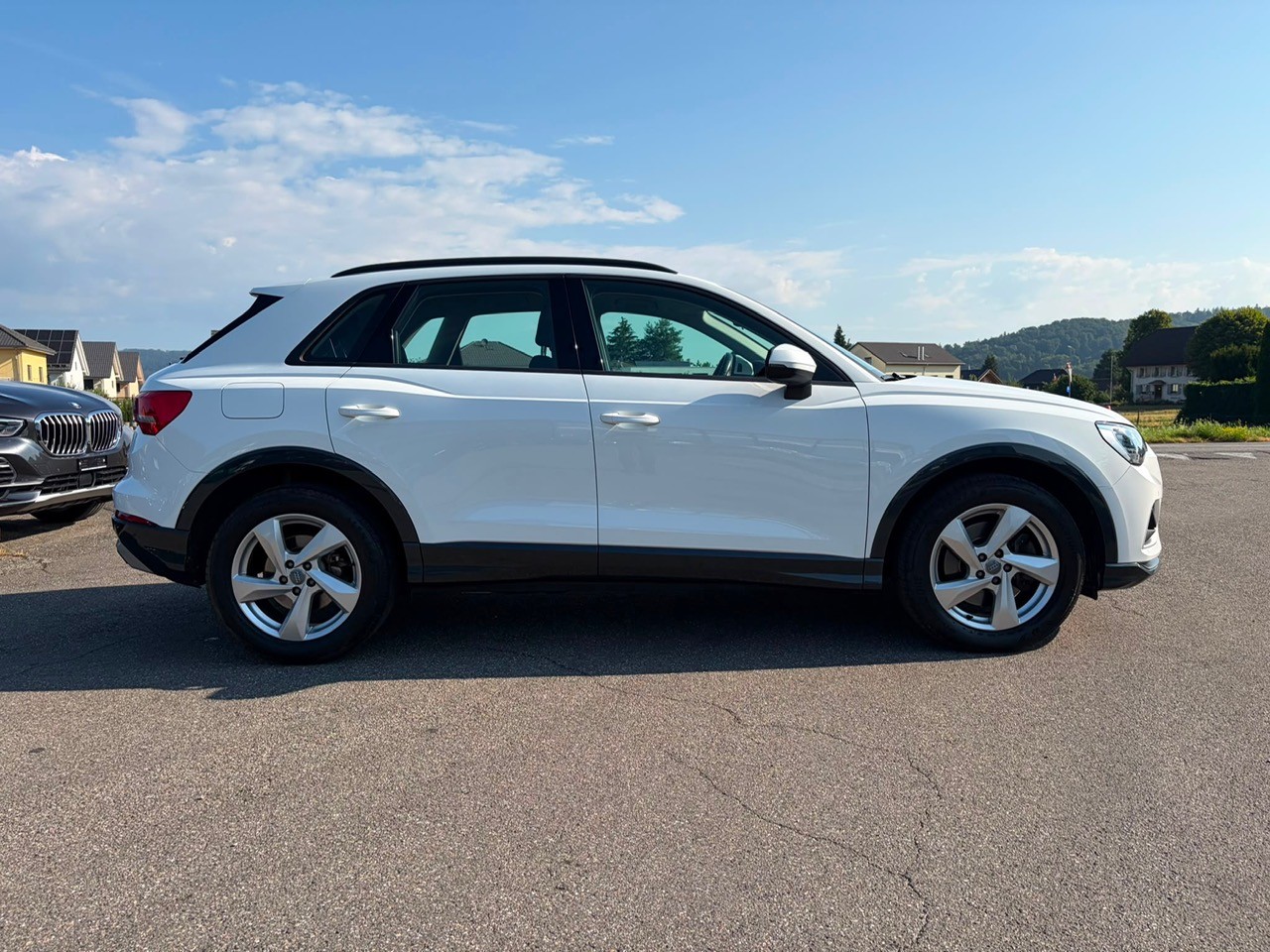 AUDI Q3 40 TFSI advanced quattro S-tronic-image-9