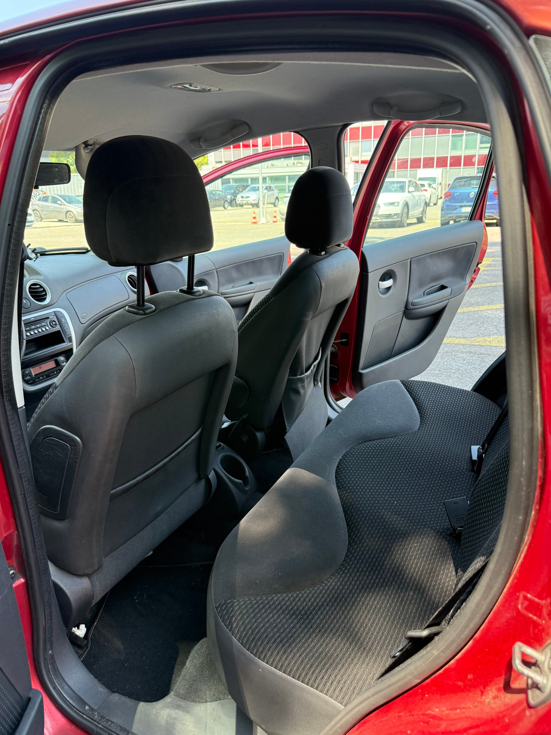 CITROEN C3 1.4i 16V Stop&Start Sensodrive-image-6