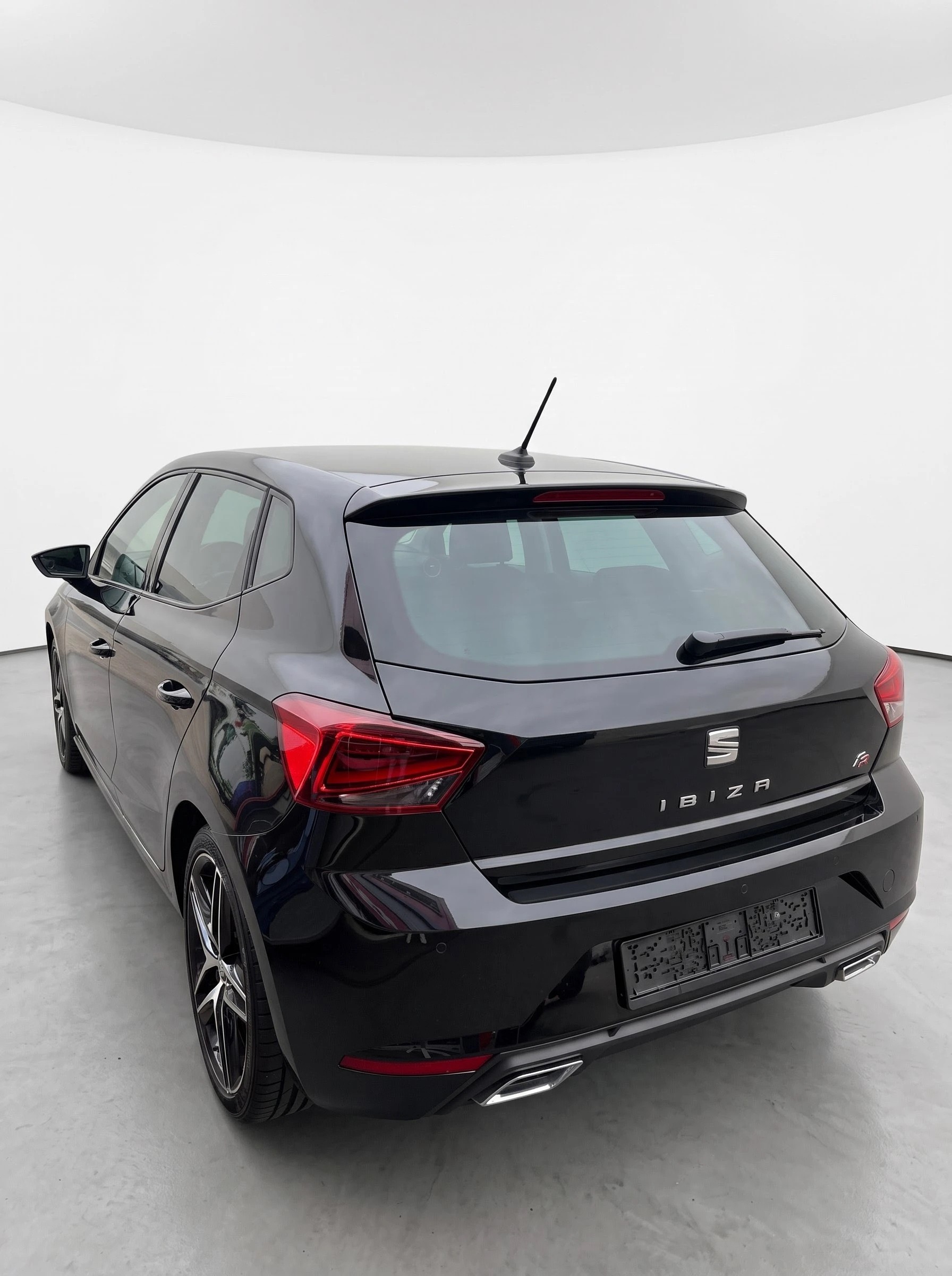 SEAT 1.0 TSI 115 FR-image-2