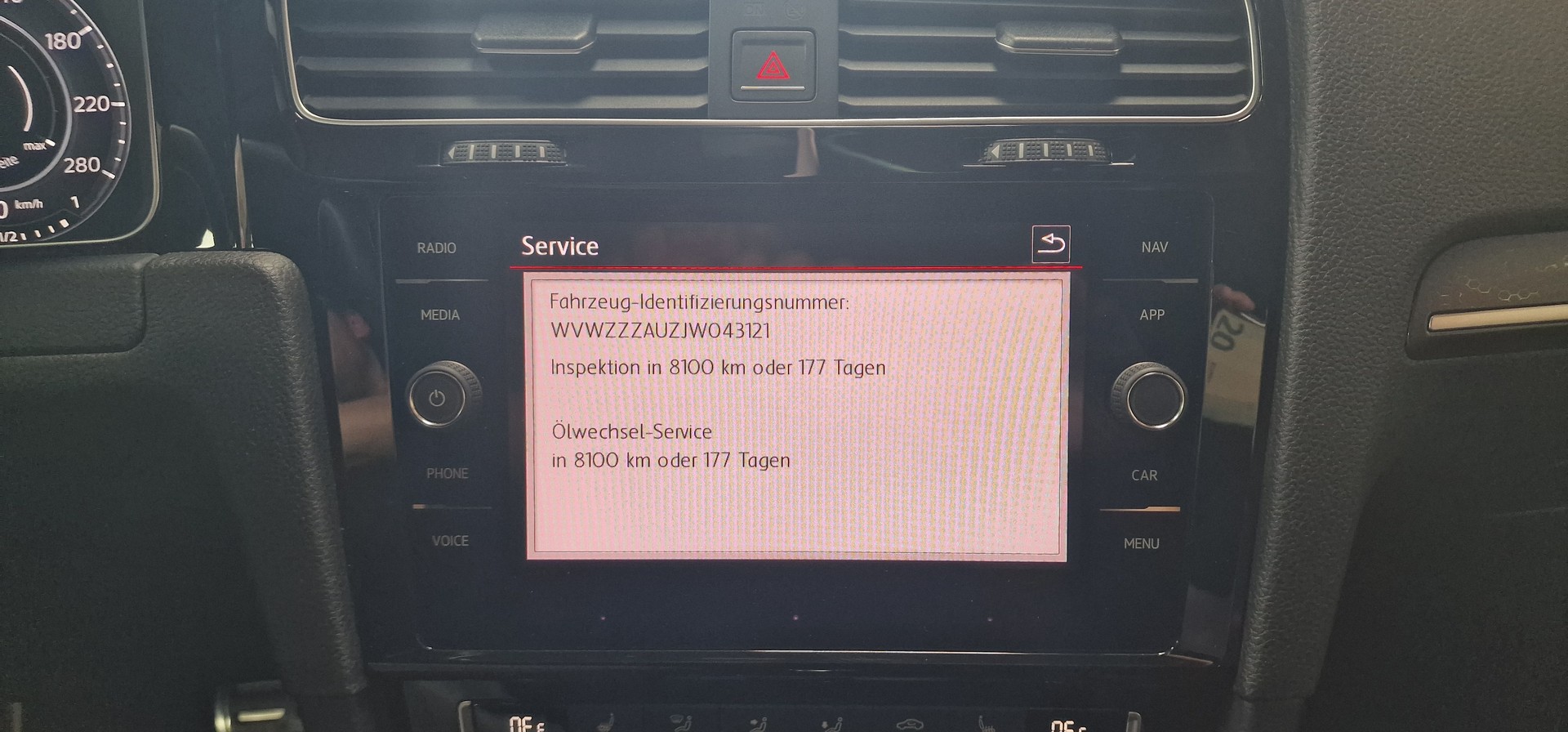 VW Golf 2.0 TSI GTI Performance DSG-image-17