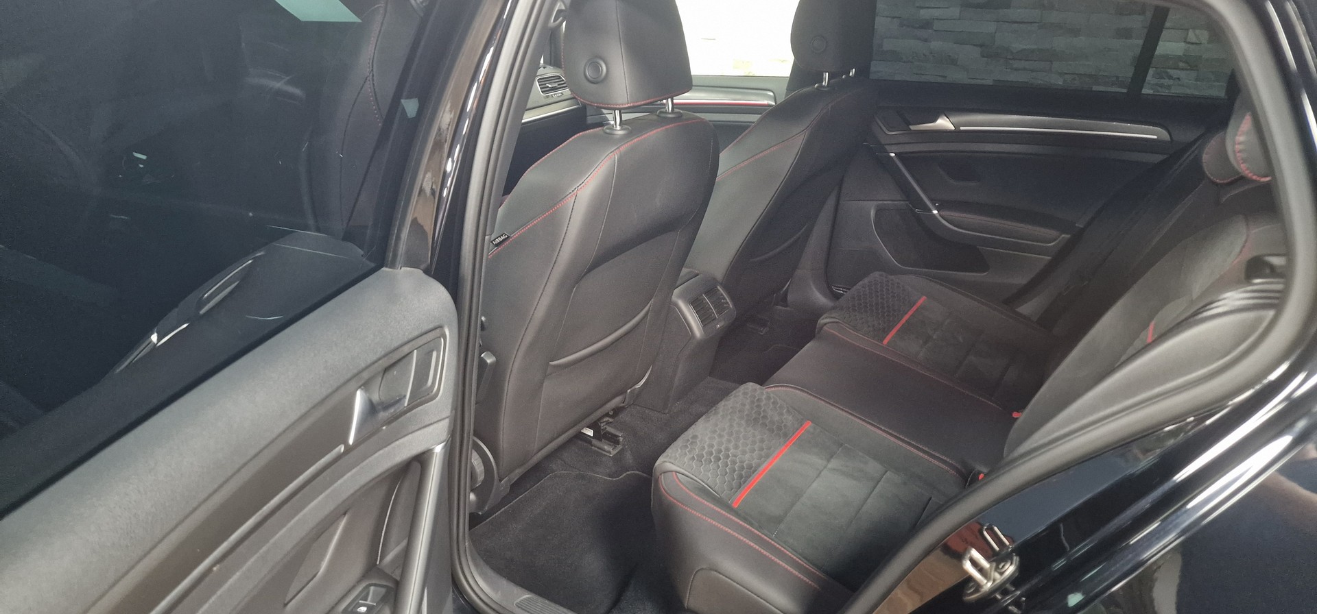 VW Golf 2.0 TSI GTI Performance DSG-image-21