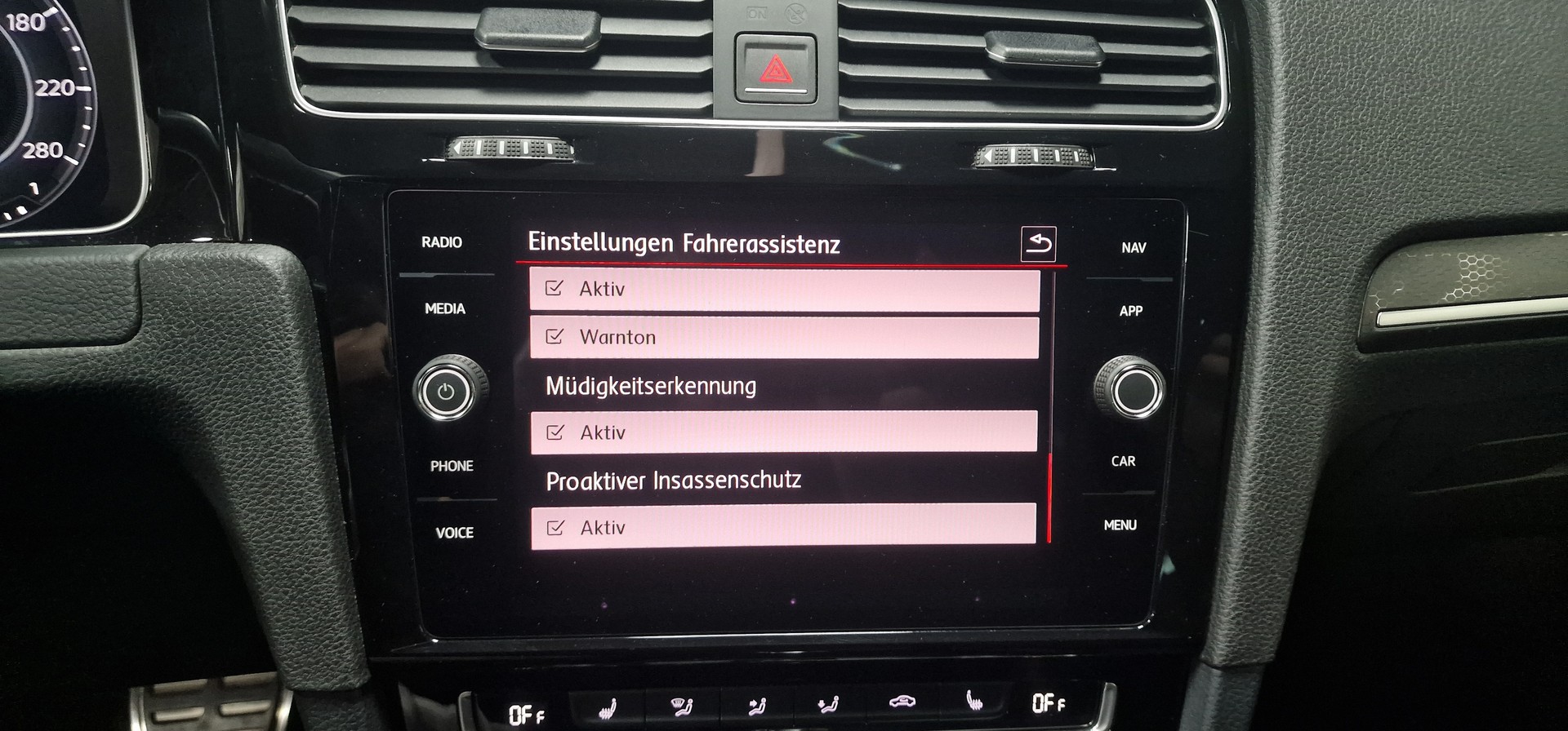 VW Golf 2.0 TSI GTI Performance DSG-image-20