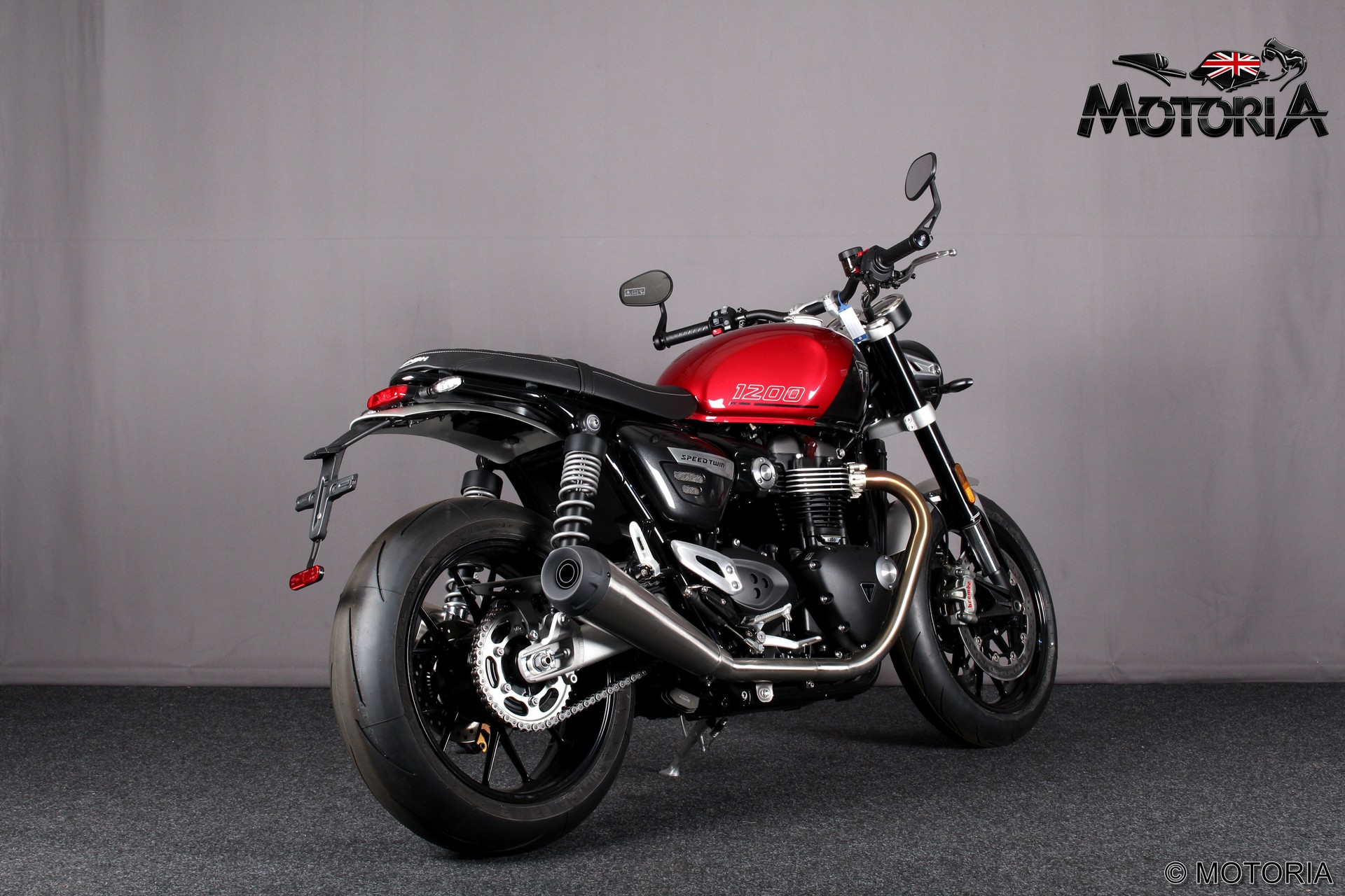 TRIUMPH Speed Twin 1200-showroom-element-2