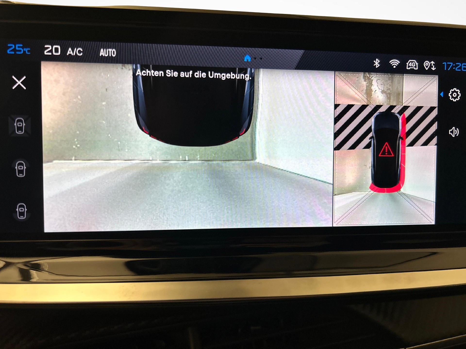 PEUGEOT 2008 1.2 Hybrid 145 GT-image-10