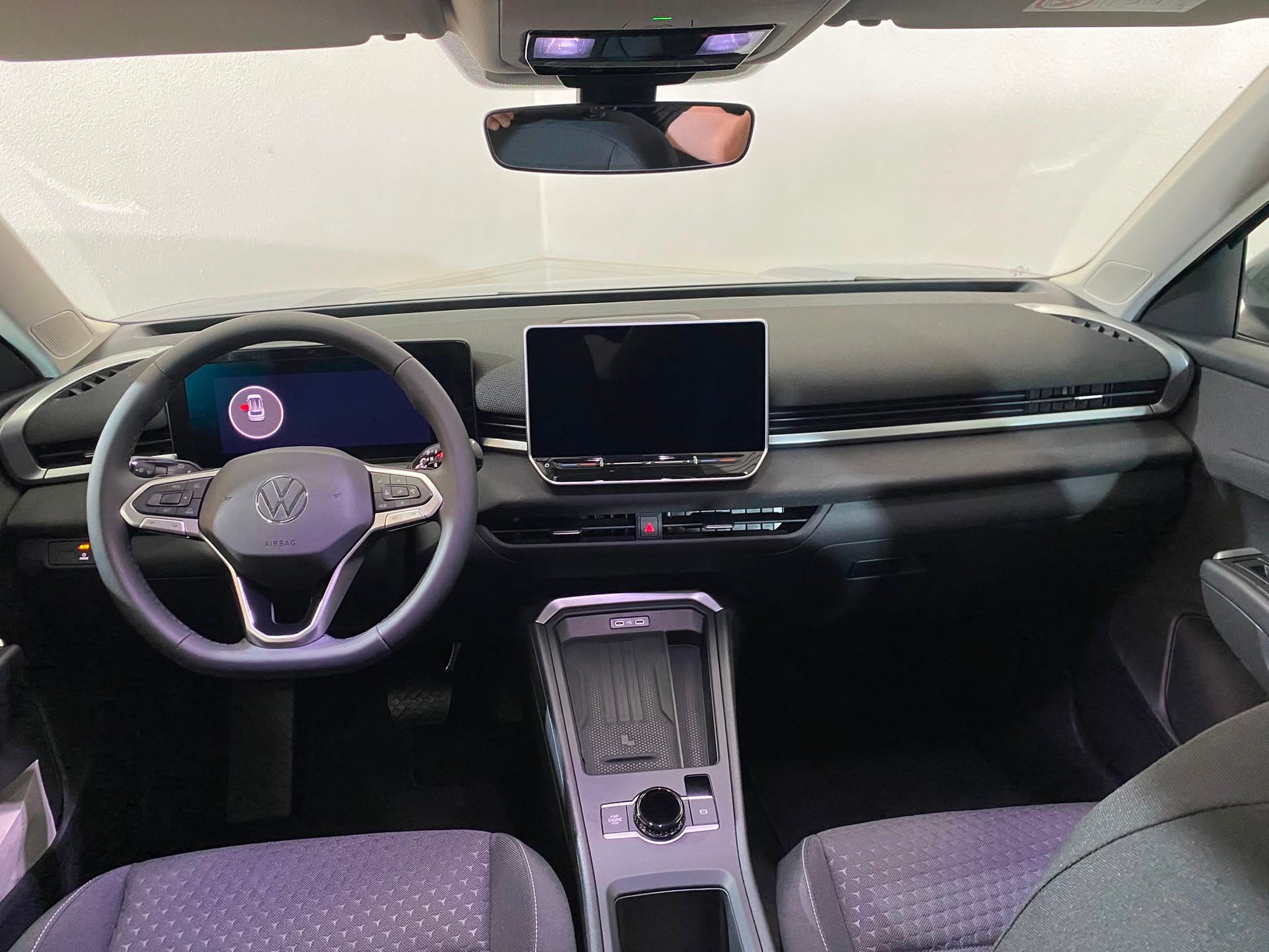 VW T-Roc 1.5 eTSI mHEV Trend DSG-image-10