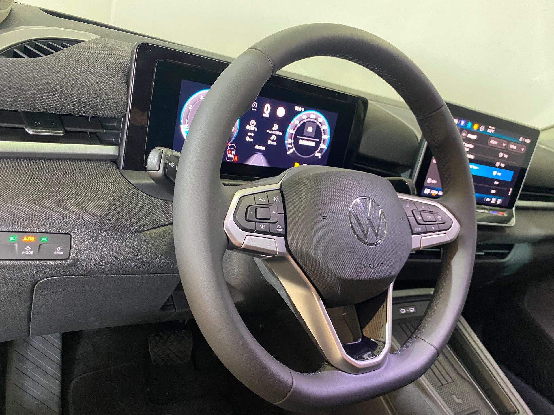 VW T-Roc 1.5 eTSI mHEV Trend DSG-image-7