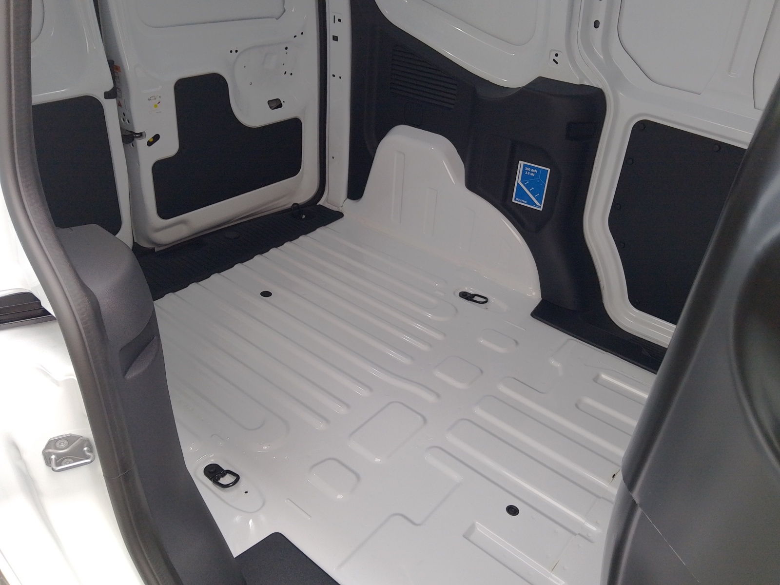 FORD Transit Courier Van 1.0 EcoBoost Trend-image-12