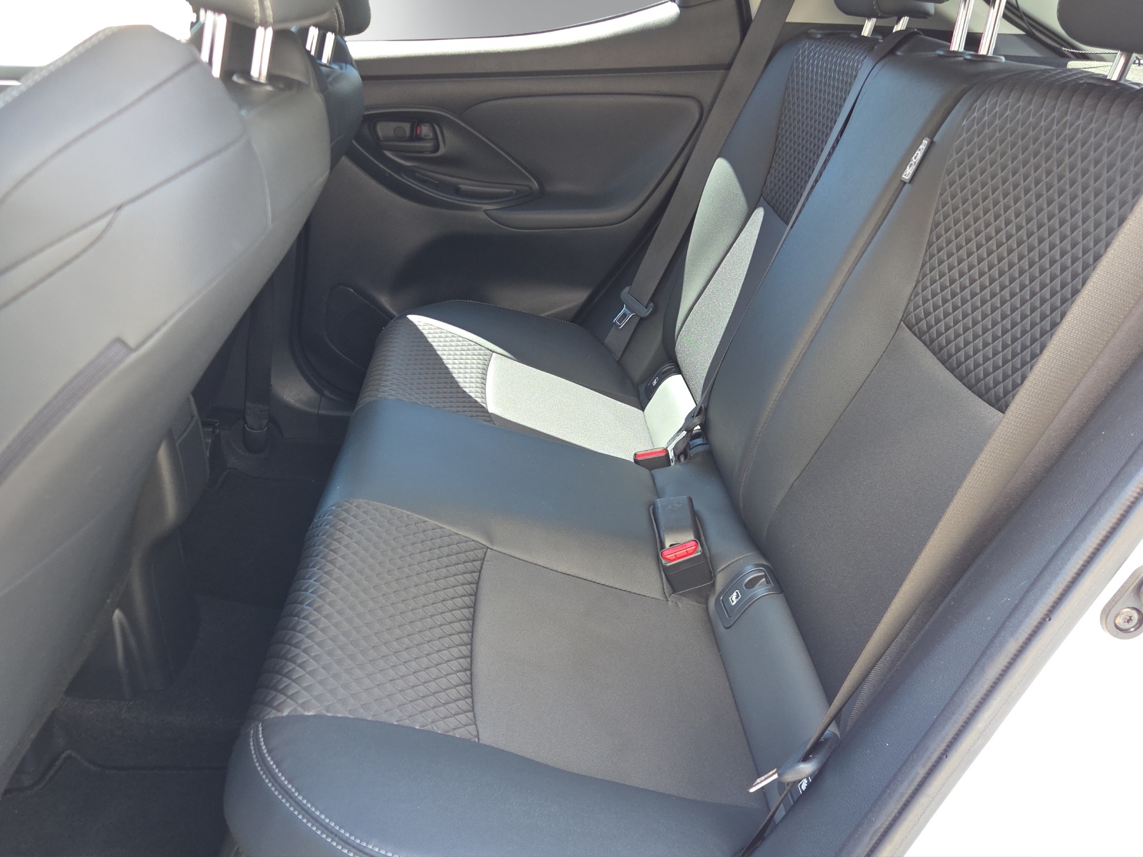 MAZDA 2 Hybrid Select-image-9