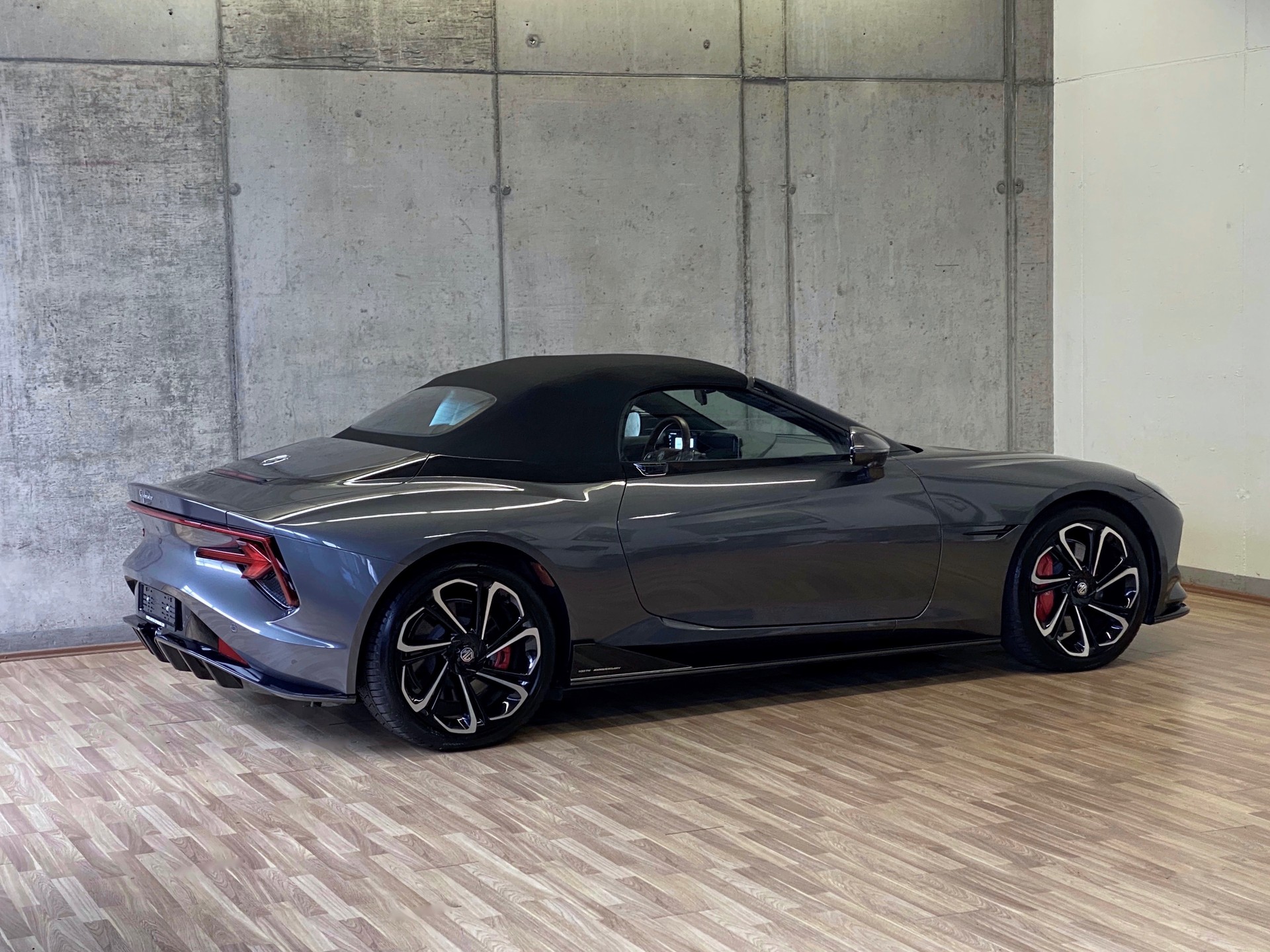 MG Cyberster*77kWh*Swiss*4WD*-image-27