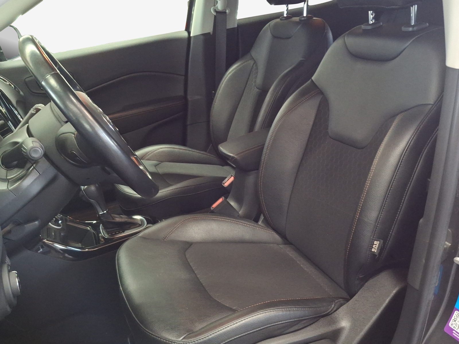JEEP Compass 4x2 1.3 Turbo Limited DKG-image-7