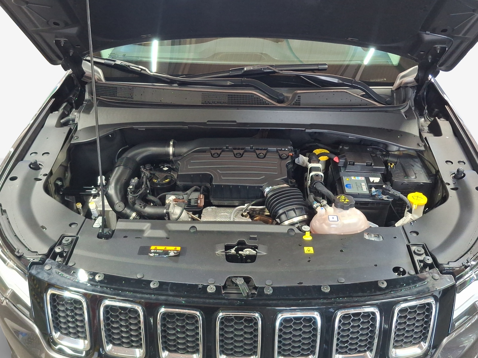 JEEP Compass 4x2 1.3 Turbo Limited DKG-image-15