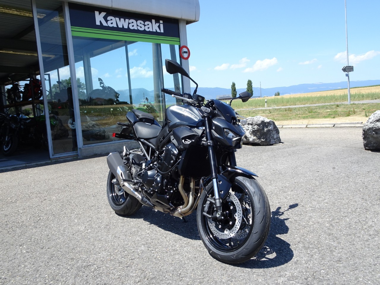 KAWASAKI Z 900-showroom-element-1