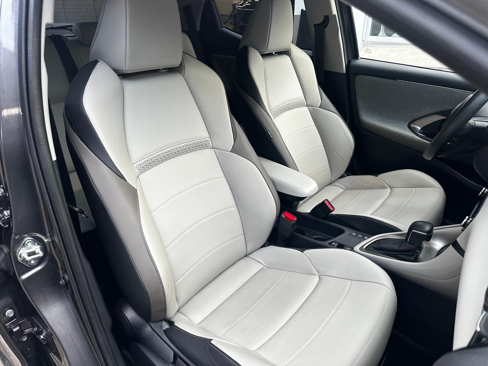 TOYOTA Yaris 1.5 VVT-i HSD Premium-image-11