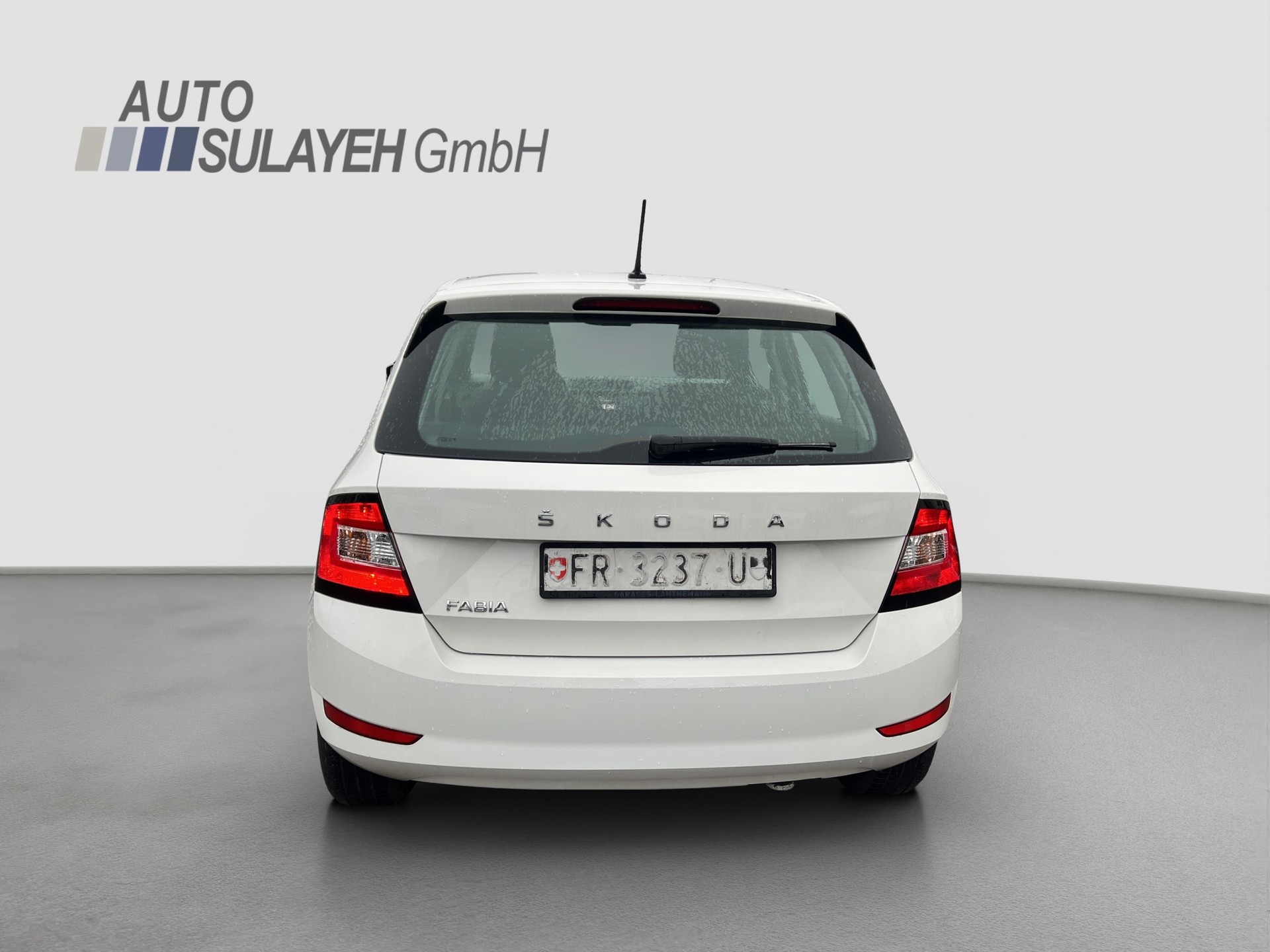 SKODA Fabia 1.0 MPI Ambition-image-3