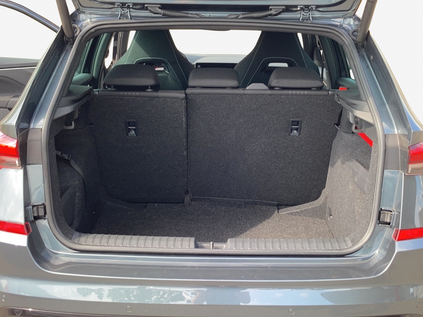 SKODA Kamiq 1.5 TSI ACT Monte Carlo DSG-image-12