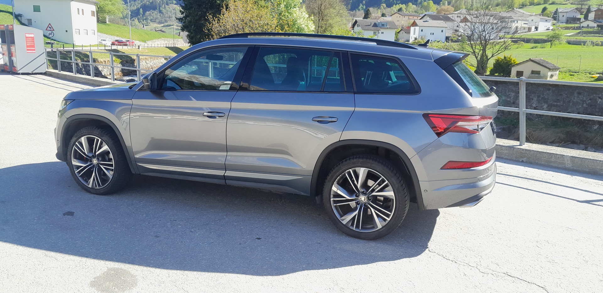 SKODA Kodiaq 2.0 TSI 4x4 RS-image-6