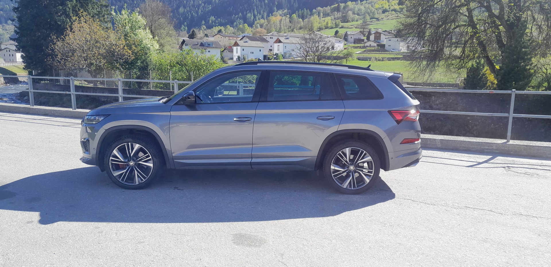 SKODA Kodiaq 2.0 TSI 4x4 RS-image-5