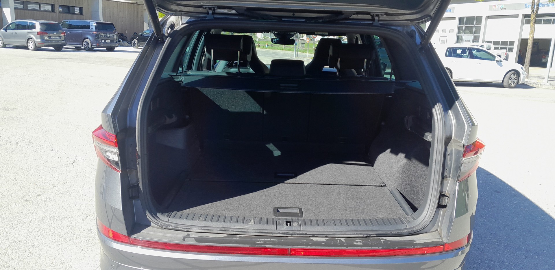 SKODA Kodiaq 2.0 TSI 4x4 RS-image-8