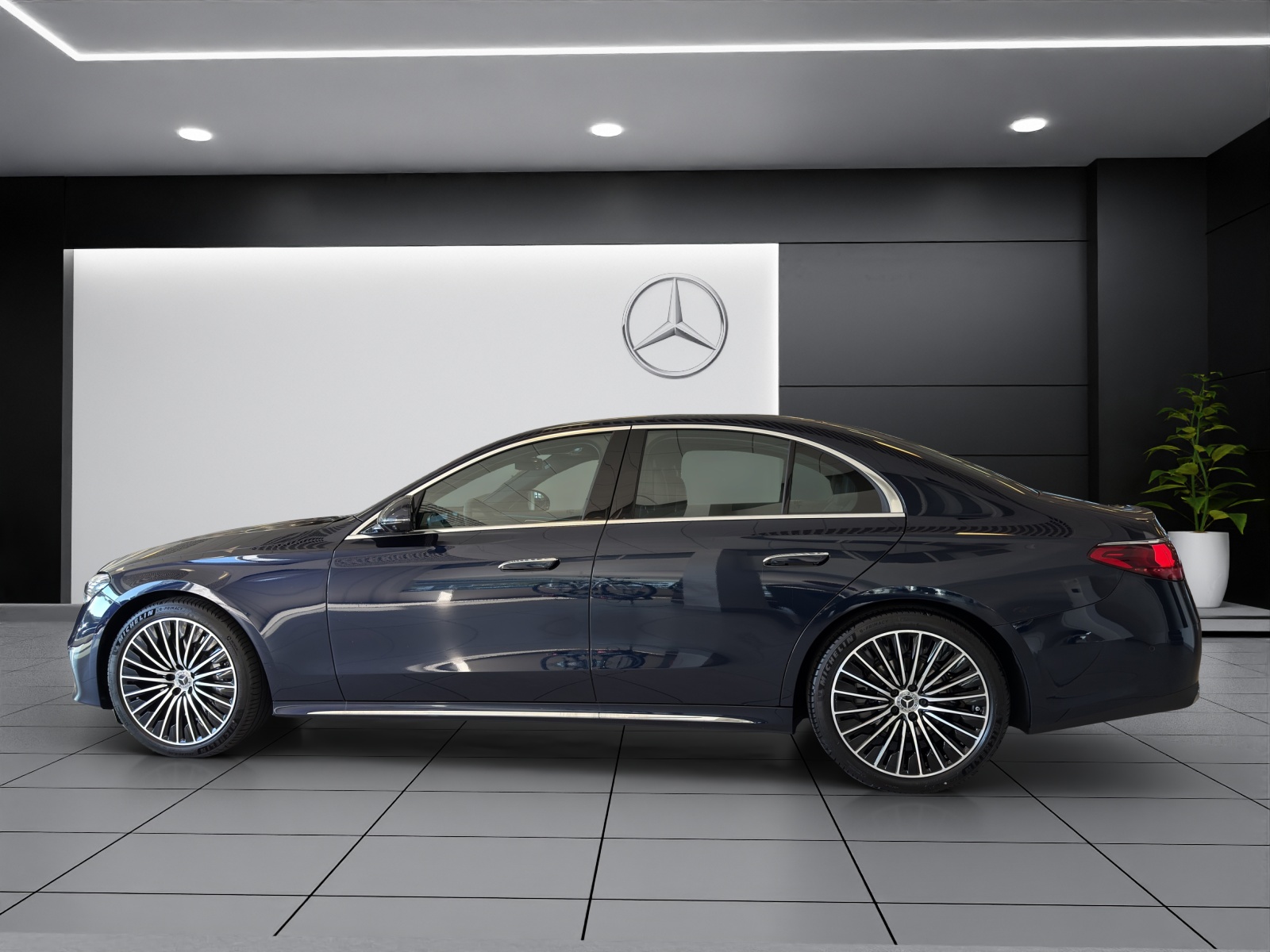 MERCEDES-BENZ E 220 d 4Matic 9G-Tronic-image-2