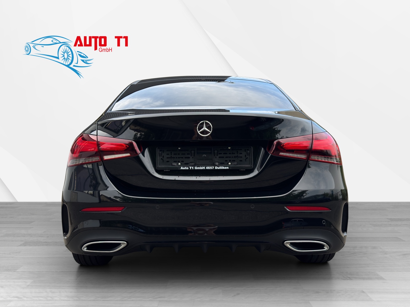 MERCEDES-BENZ A 220 AMG Line 7G-DCT 4Matic-image-4