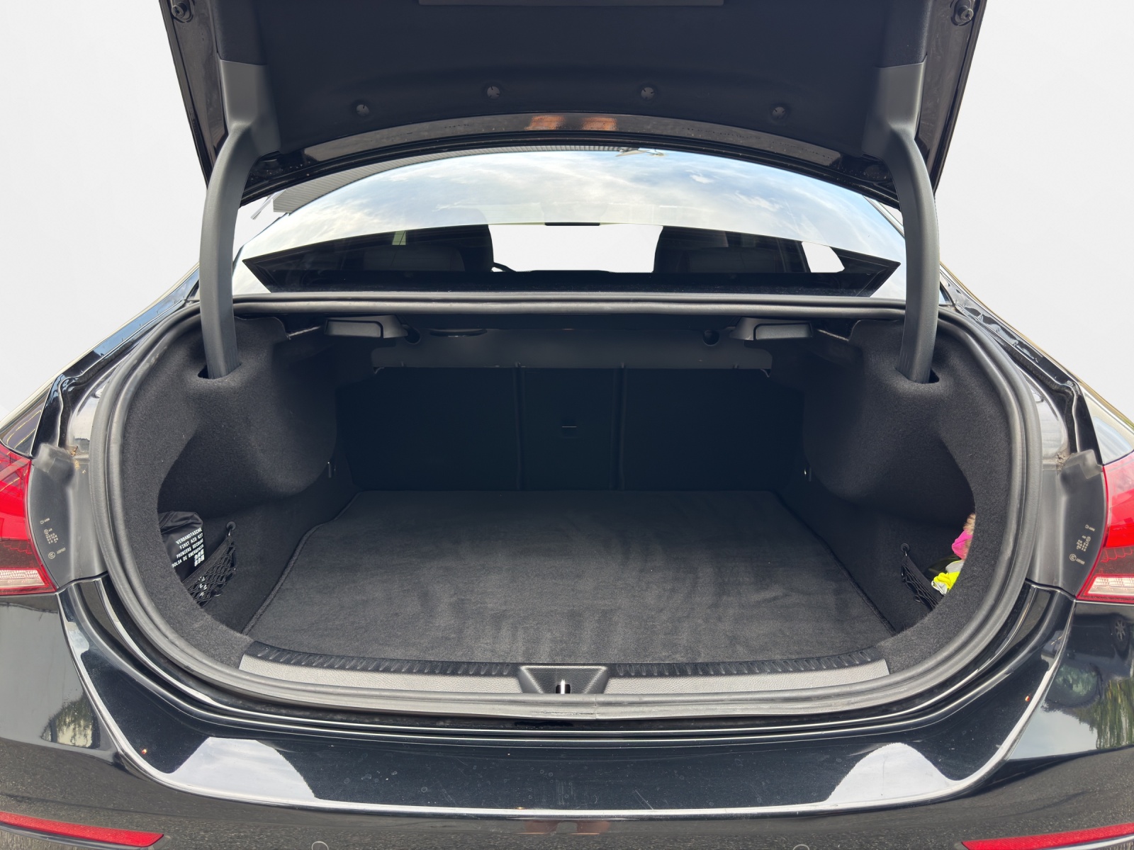 MERCEDES-BENZ A 220 AMG Line 7G-DCT 4Matic-image-14