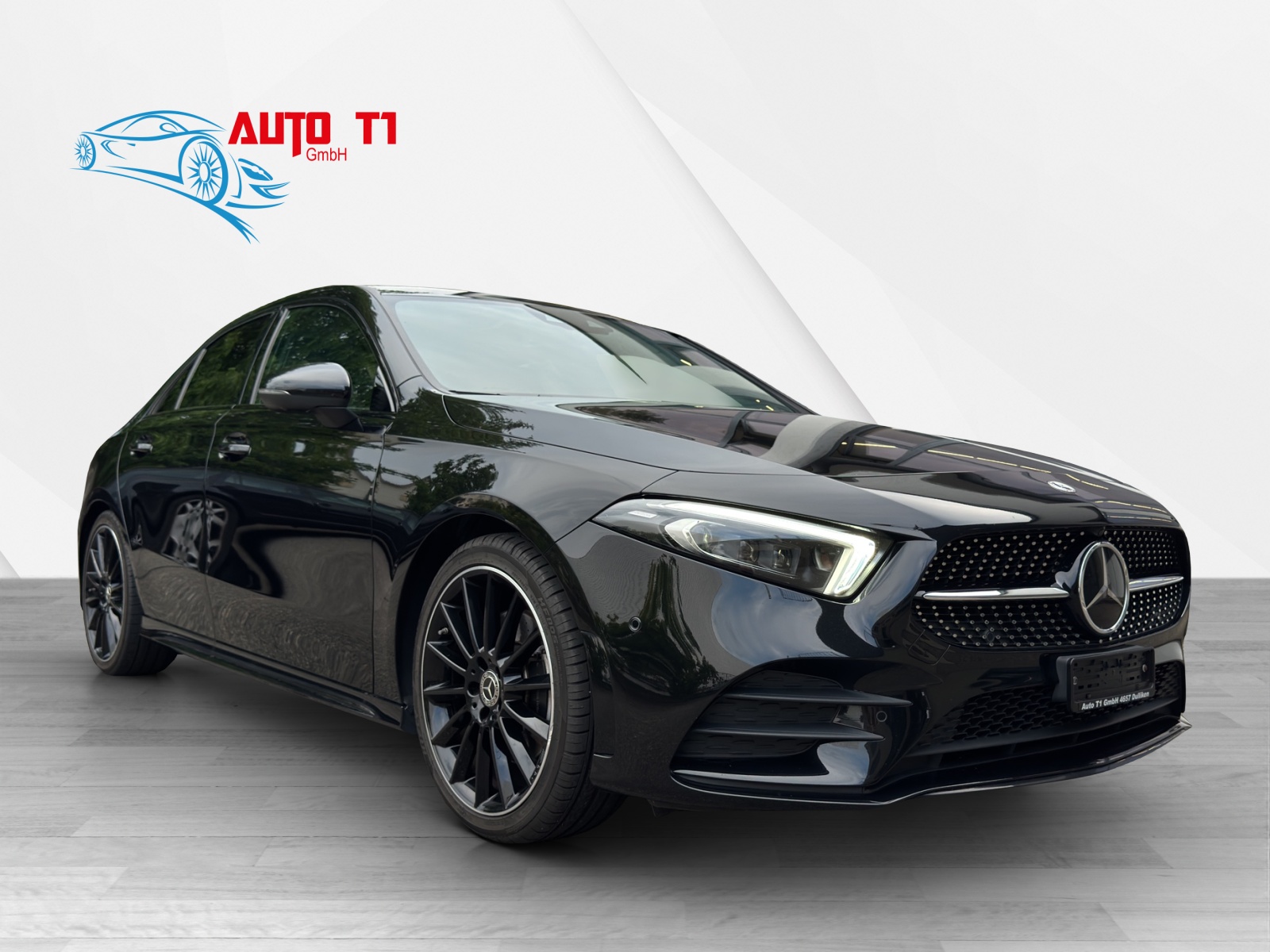 MERCEDES-BENZ A 220 AMG Line 7G-DCT 4Matic-image-7