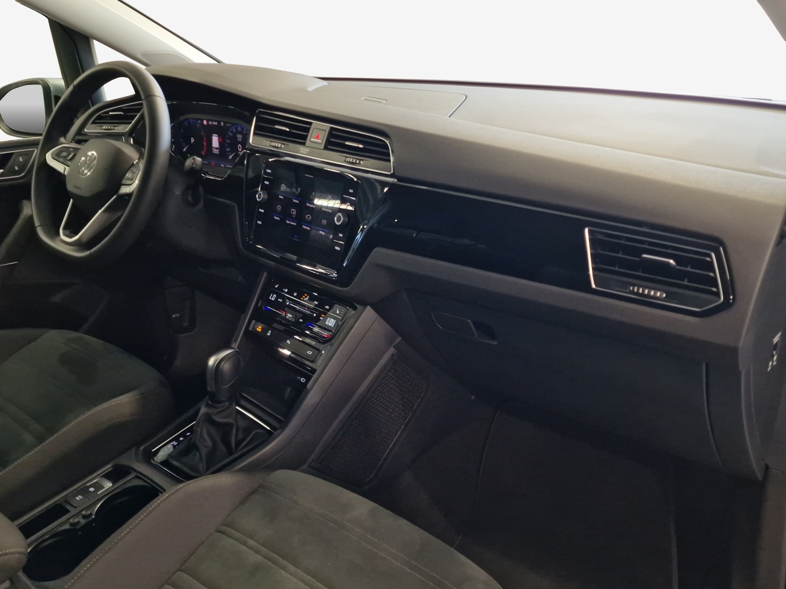 VW Touran 1.5 TSI EVO Highline DSG-image-14