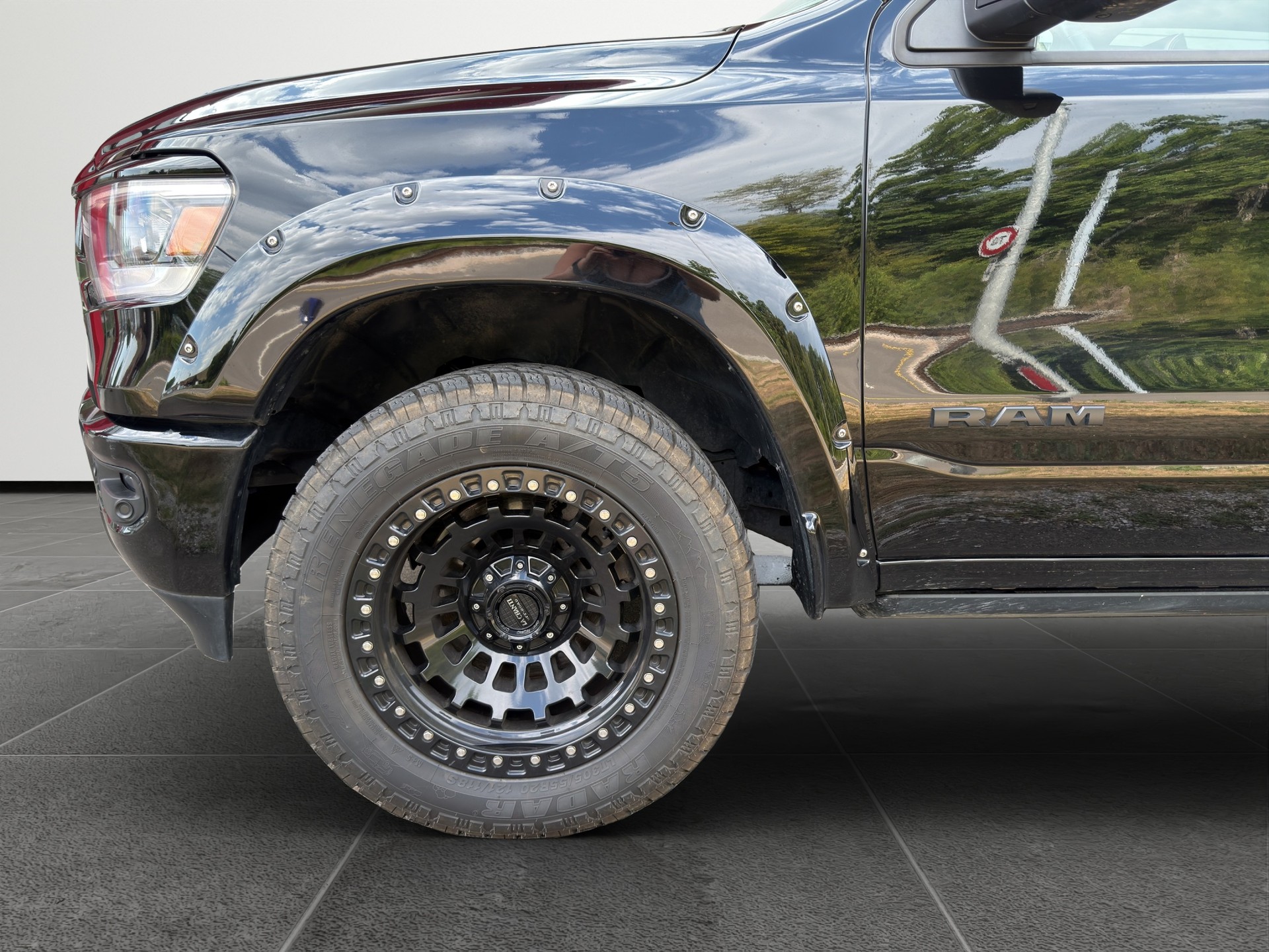 DODGE 1500 5.7 LARAMIE BLACK-image-12