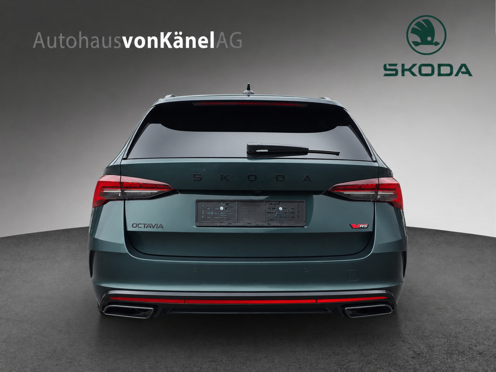 SKODA Octavia Combi 2.0 TSI DSG RS 30 Years Edition-image-4
