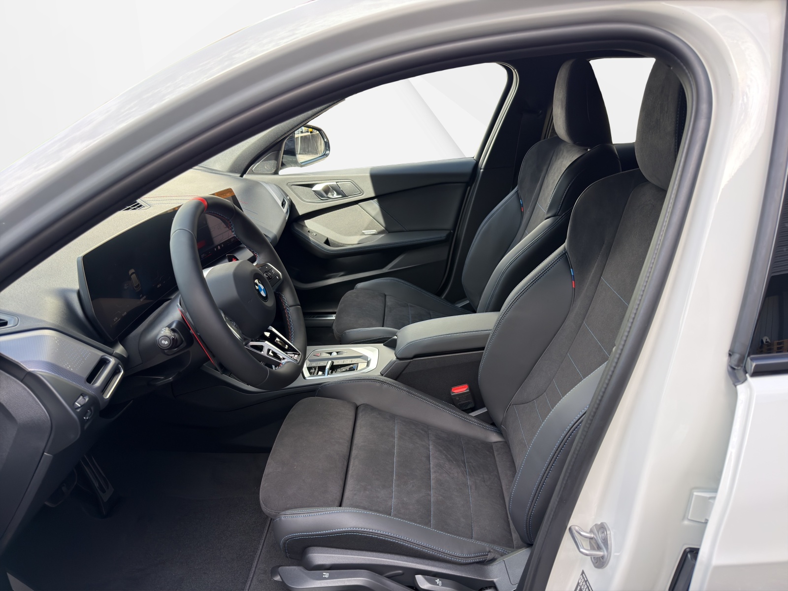 BMW M135 x Drive-image-11