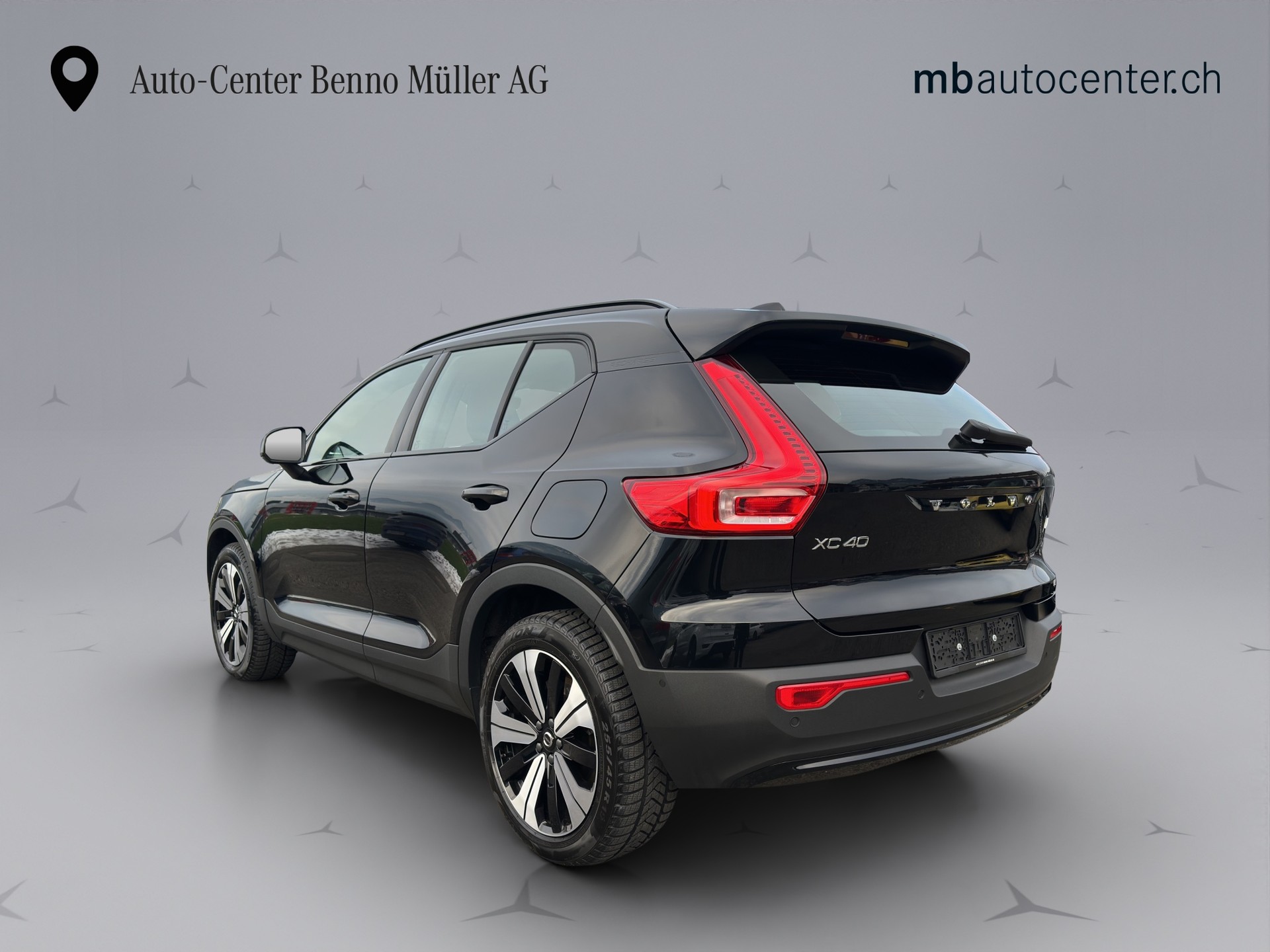 VOLVO XC40 P8 Twin Ultimate AWD-image-2