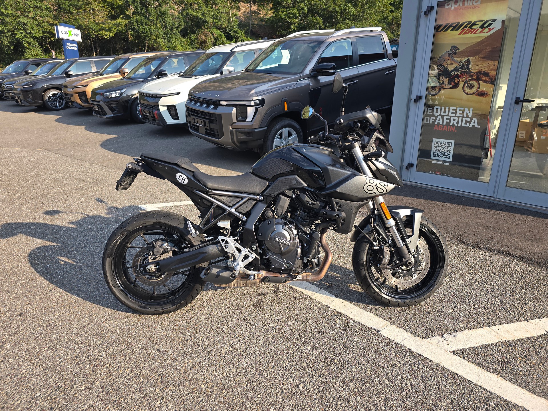 SUZUKI GSX 8 S-image-1