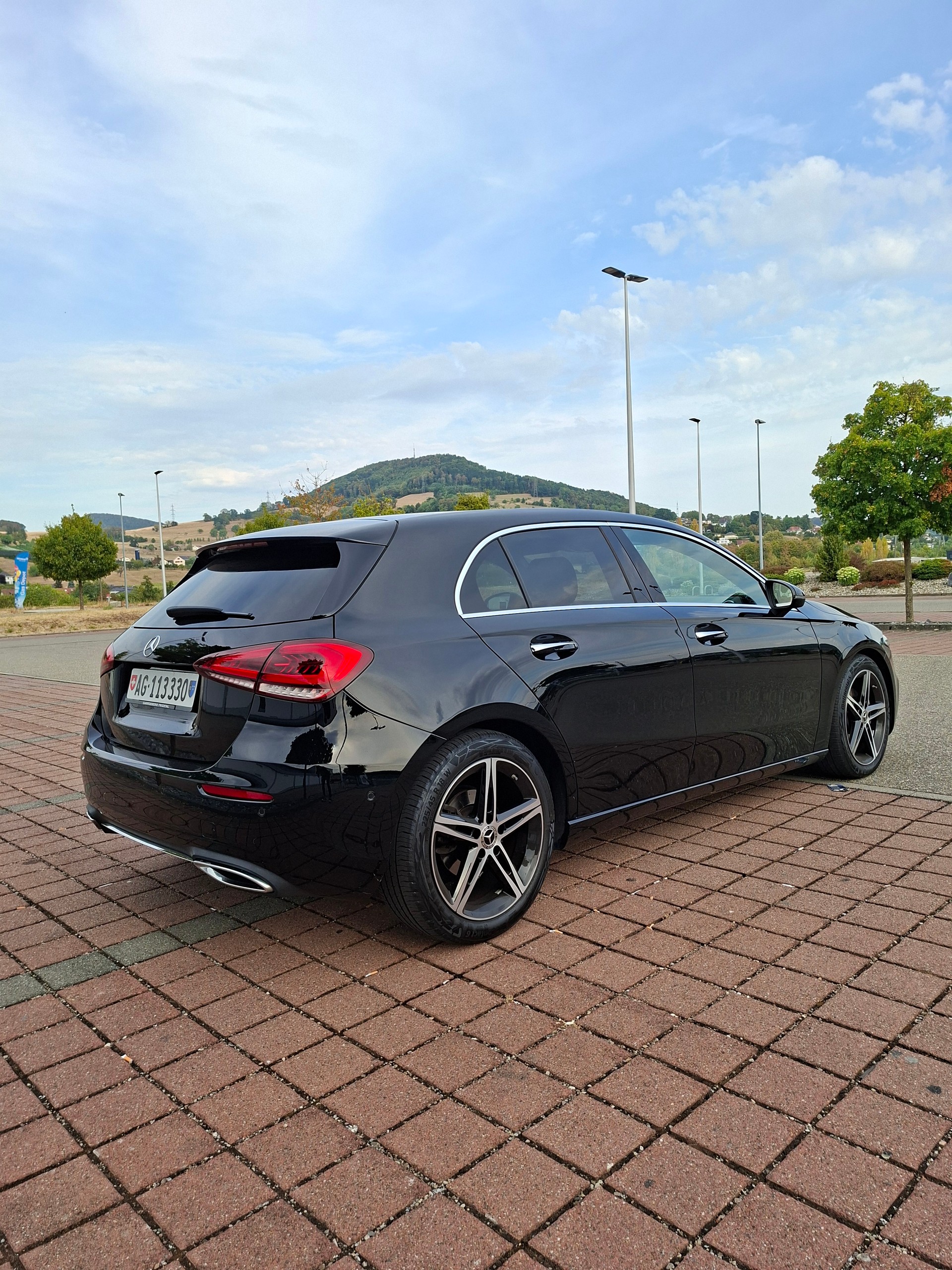 MERCEDES-BENZ A 200 d-image-3