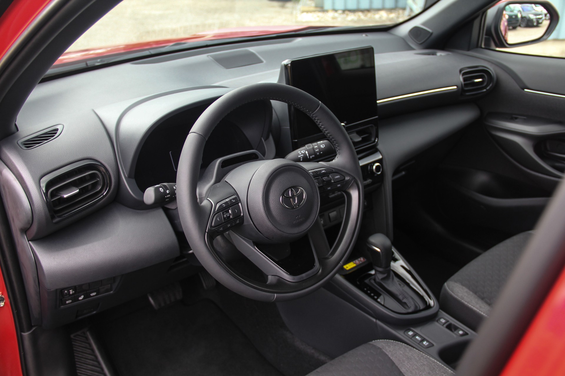 TOYOTA Yaris Cross 1.5 Trend e-CVT 130 ⭐⭐⭐⭐⭐-image-4