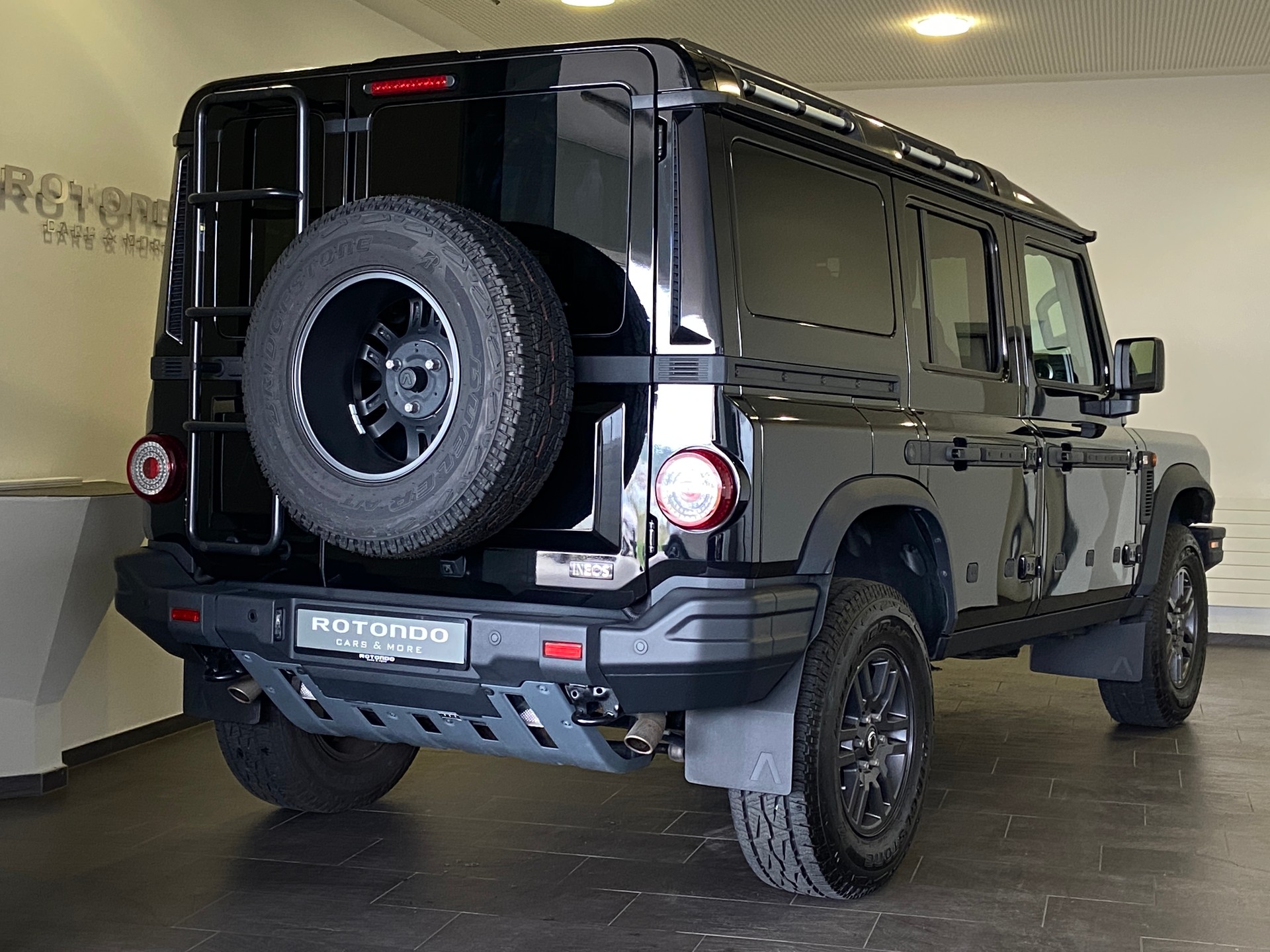 INEOS Grenadier 3.0 Fieldmaster Edition-image-1