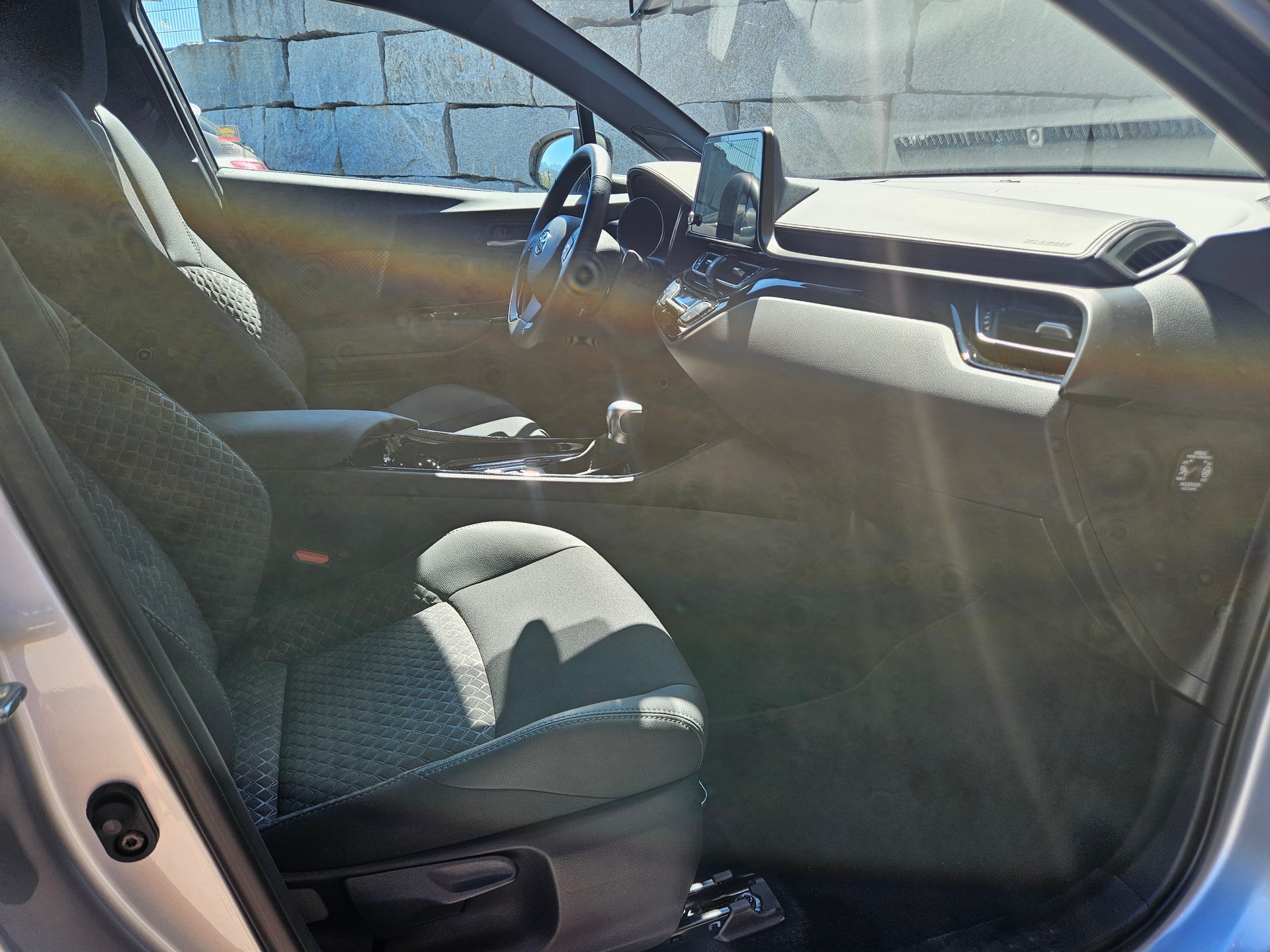 TOYOTA C-HR 2.0 HSD CVT Trend-image-9