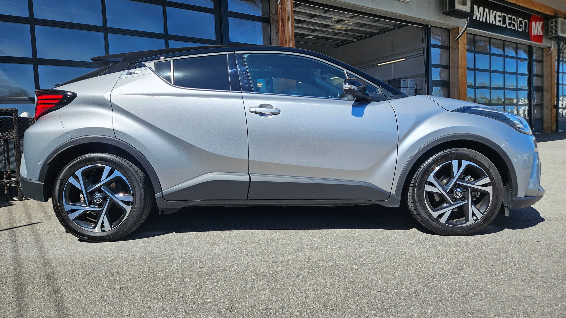 TOYOTA C-HR 2.0 HSD CVT Trend-image-7