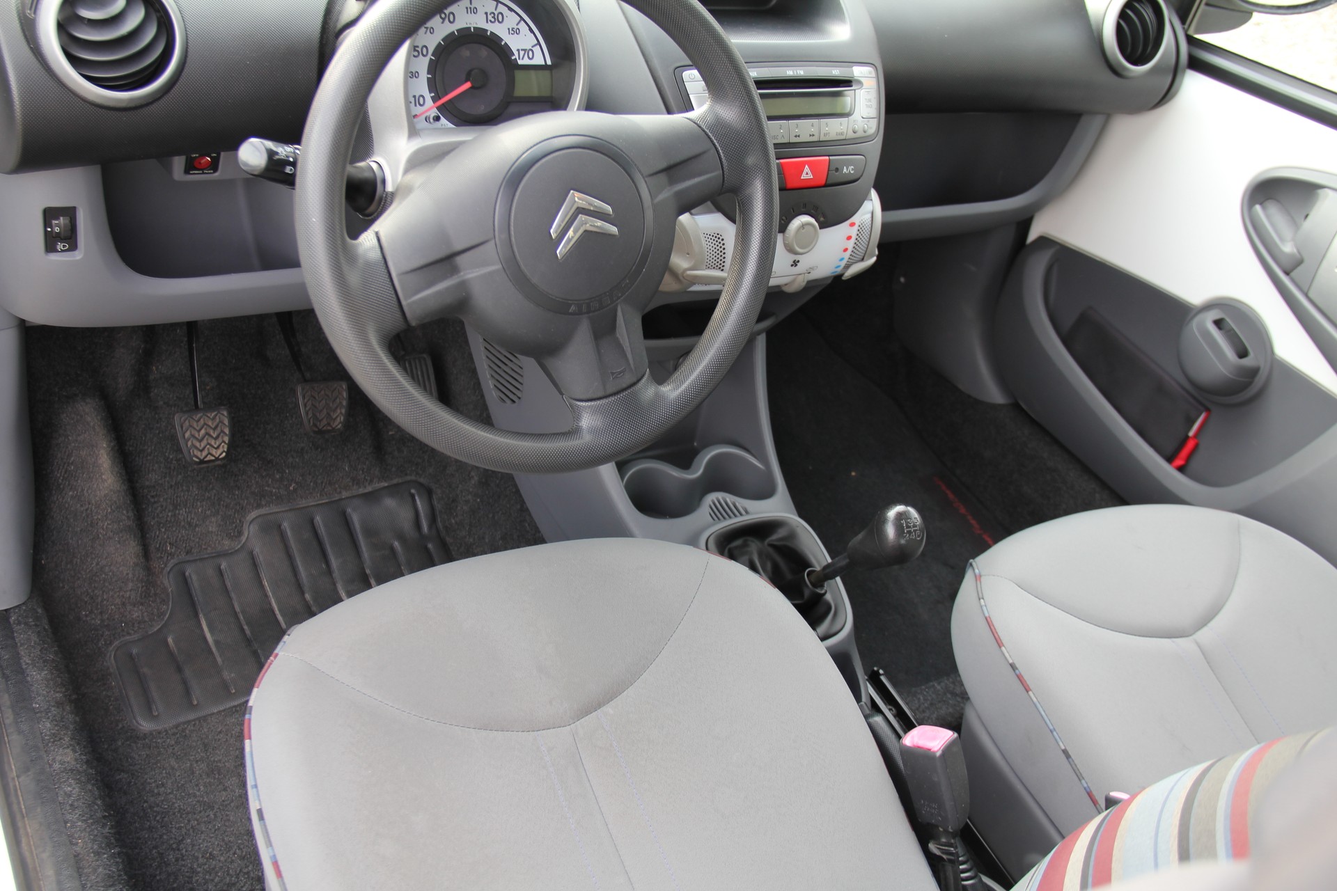 CITROEN C1 1.0i Essentiel (X)-image-8