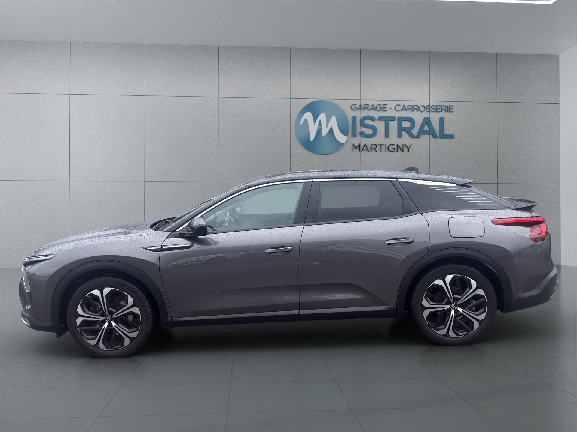 CITROEN C5 X 1.6 Plug-in Hybrid Shine Pack-image-1