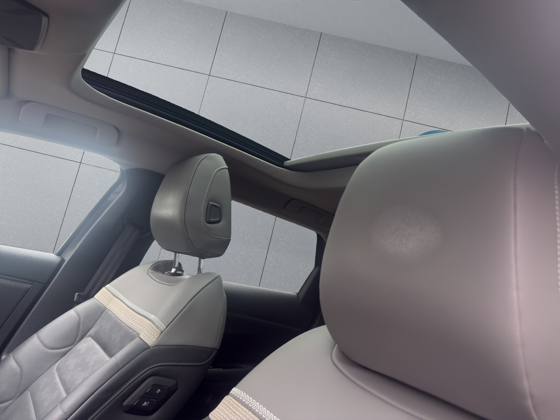 CITROEN C5 X 1.6 Plug-in Hybrid Shine Pack-image-22