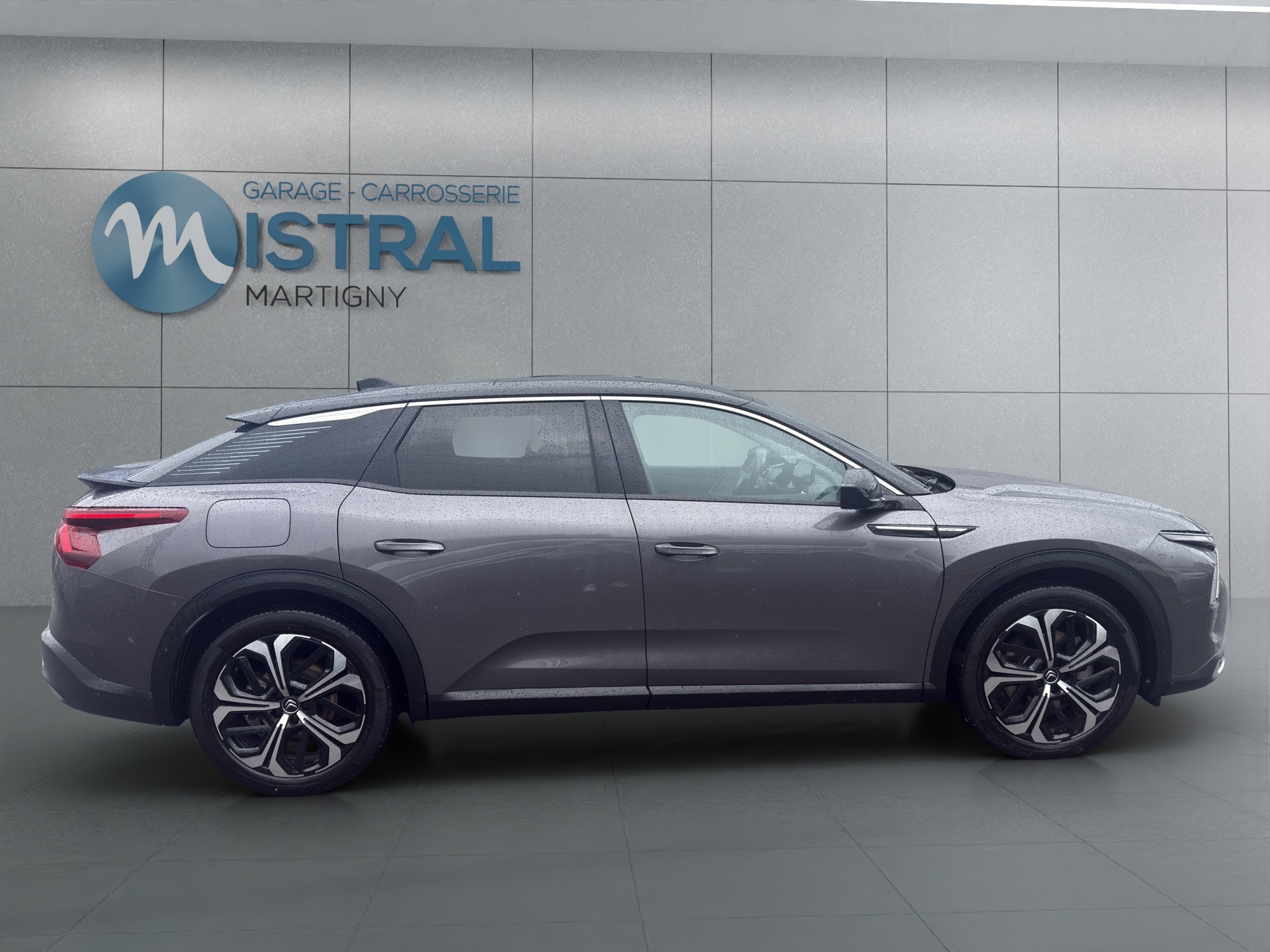 CITROEN C5 X 1.6 Plug-in Hybrid Shine Pack-image-5