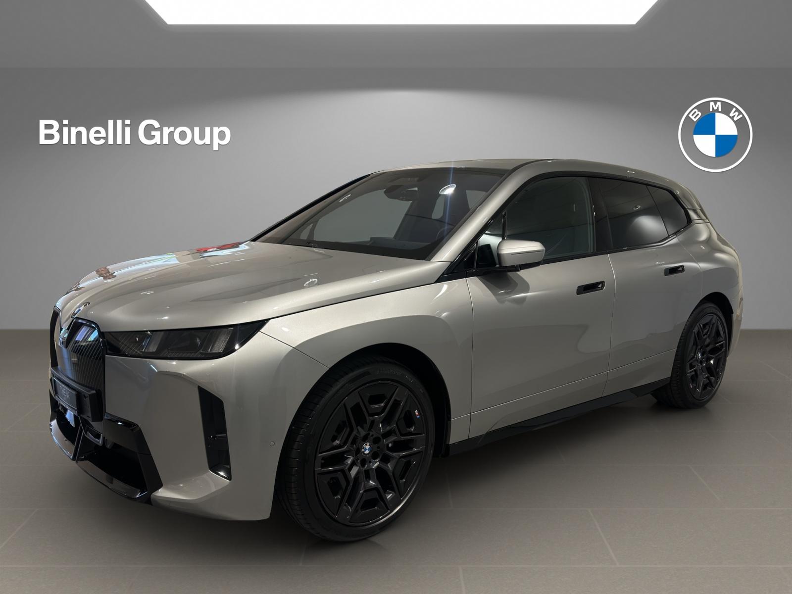 BMW iX xDrive60-image-1