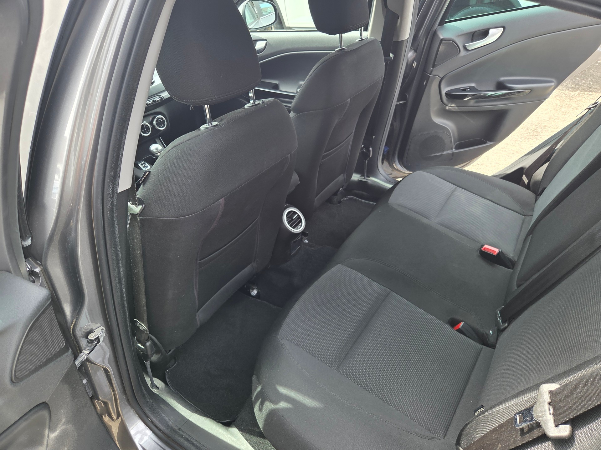 ALFA ROMEO Giulietta 1.4 T Distinctive-image-12