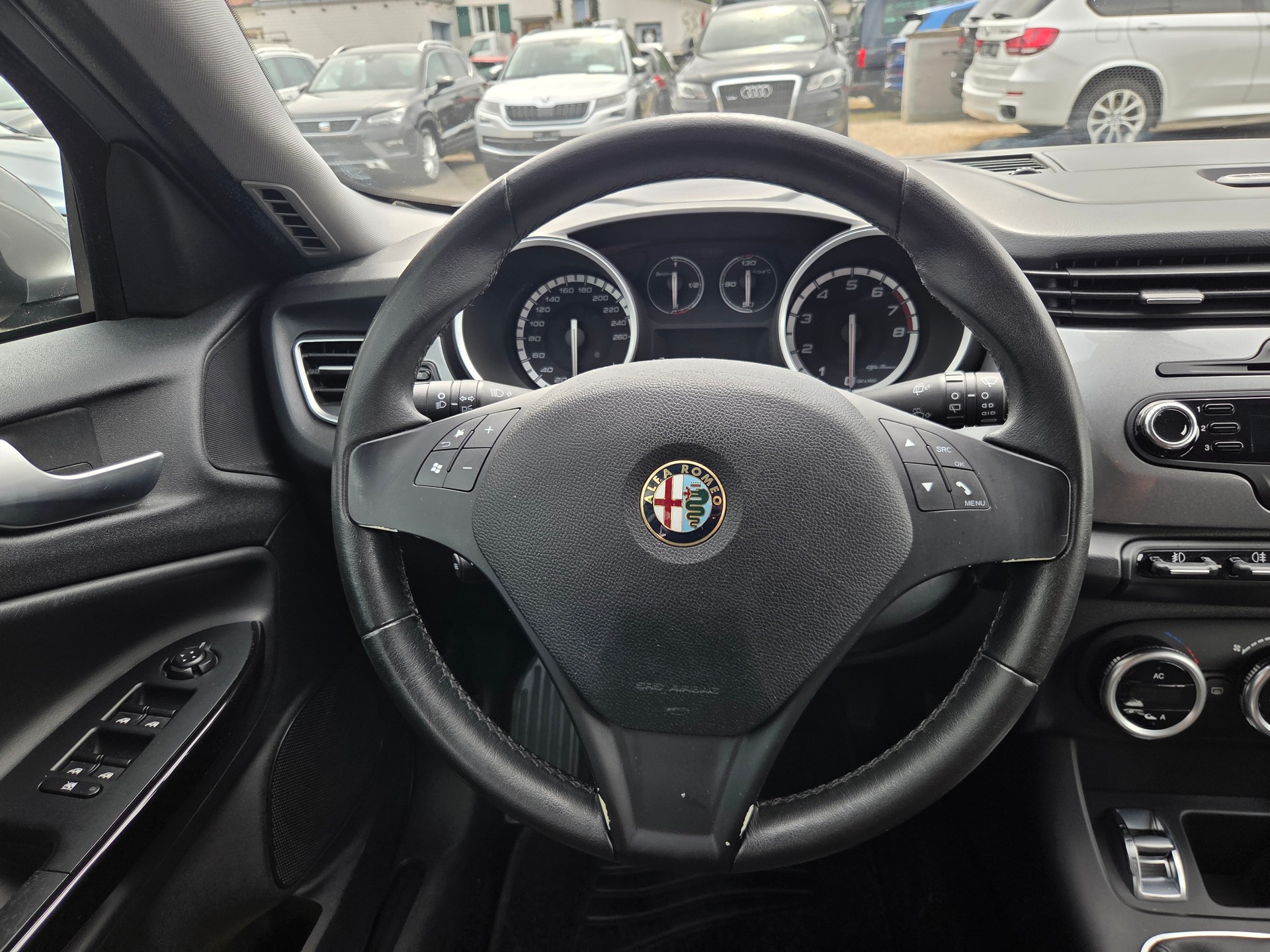 ALFA ROMEO Giulietta 1.4 T Distinctive-image-17