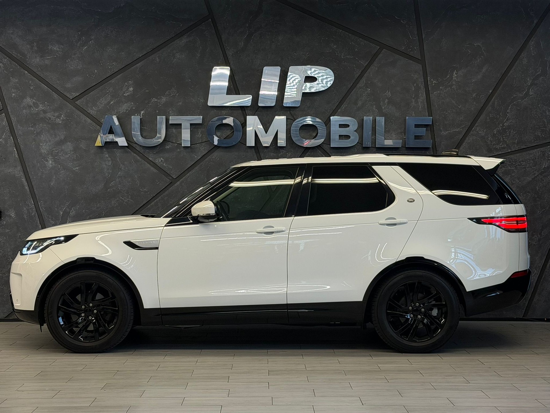 LAND ROVER Discovery 2.0 SD4 HSE Automatic-image-4