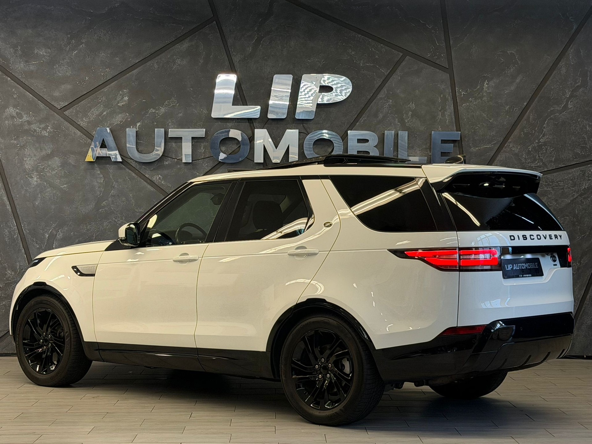 LAND ROVER Discovery 2.0 SD4 HSE Automatic-image-7