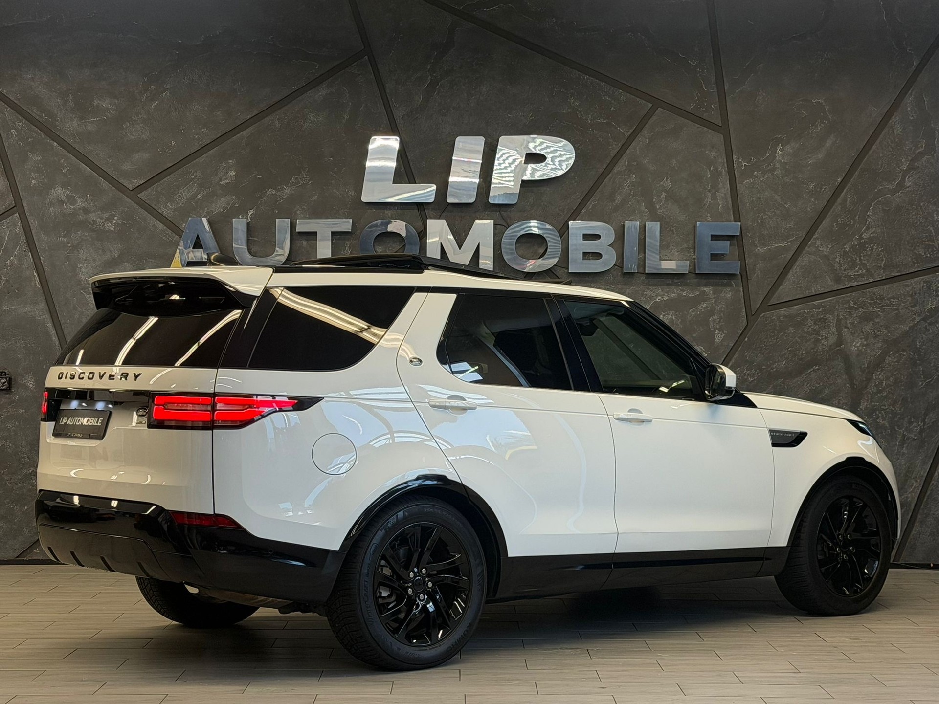 LAND ROVER Discovery 2.0 SD4 HSE Automatic-image-5