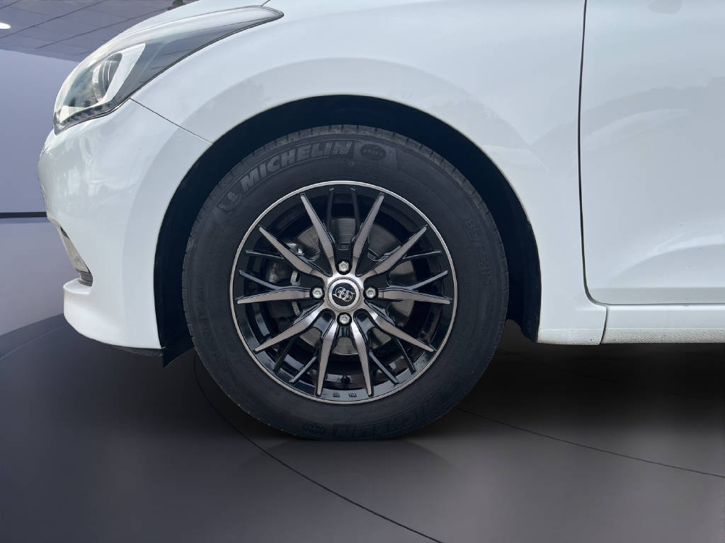 HYUNDAI i20 1.0 T-GDi 120 Amplia-image-8