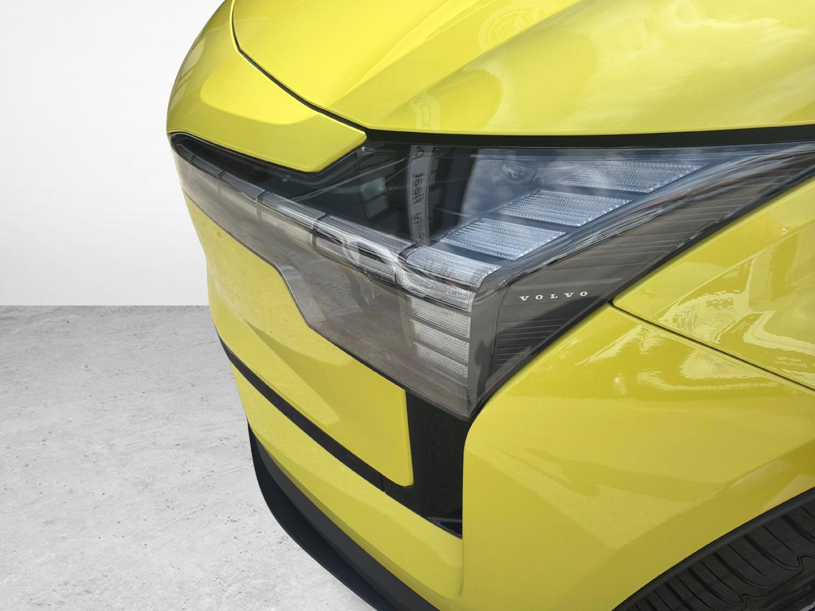 VOLVO EX30 E60 Plus-image-18